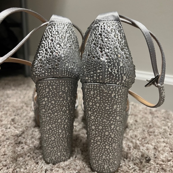 Jewel by Badgley Mischka - Picture 4 of 4